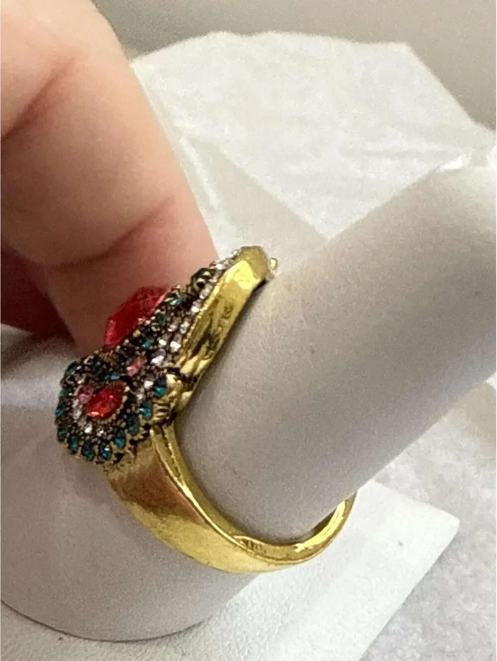 Vintage Style Gold Tone Multi-Stone Cocktail Ring Size 7.25
